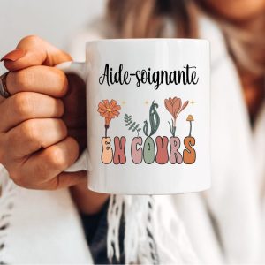 Mug aide-soignante en cours boheme boho femme