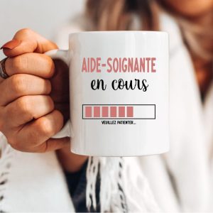 Mug aide-soignante en cours