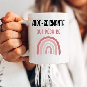 Mug aide-soignante qui déchire arc-en-ciel