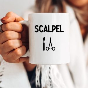 Mug chirurgienne scalpel