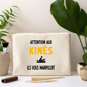 pochette attention kinés ils vous manipulent