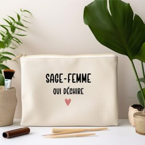 pochette sage-femme qui déchire cœur femme