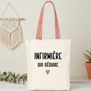 sac infirmière qui déchire cœur