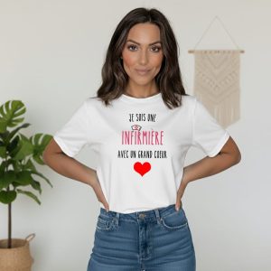 t-shirt je suis une infirmière avec un grand cœur
