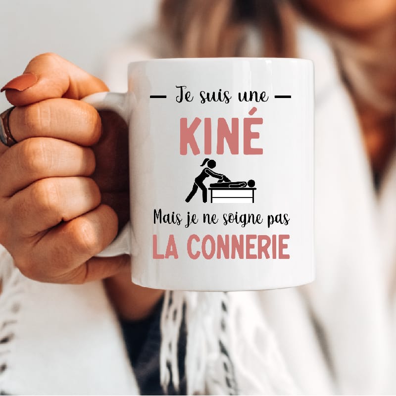 Mug kiné femme je ne soigne pas connerie